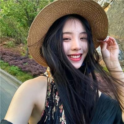 披荆斩棘的靓女